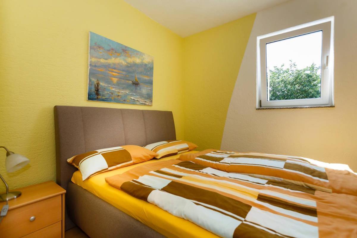 Apartments Familie Vujec Skrbčići Eksteriør billede